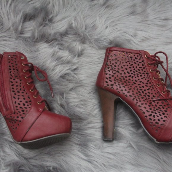Charlotte Russe Chunky Bootie - Picture 2 of 2
